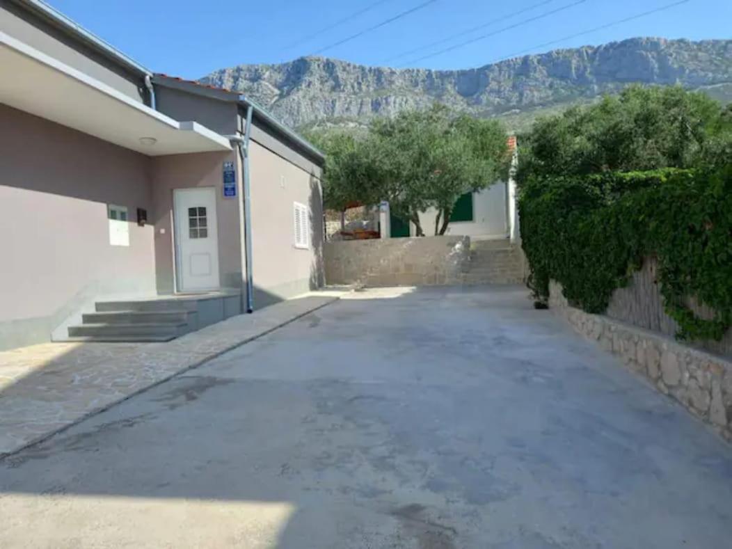 Holiday Home Kastela Village Екстер'єр фото