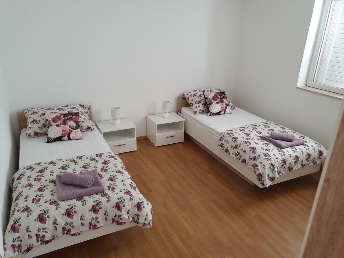 Holiday Home Kastela Village Екстер'єр фото